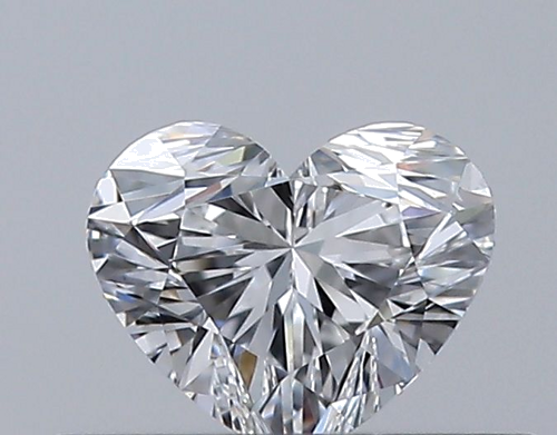 0.3 carat E-SI1 Natūralus Heart Deimantas (1)