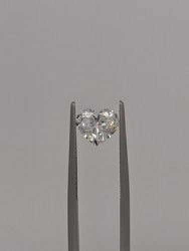 1.52 carat F-VS2 Natūralus Heart Deimantas (1)