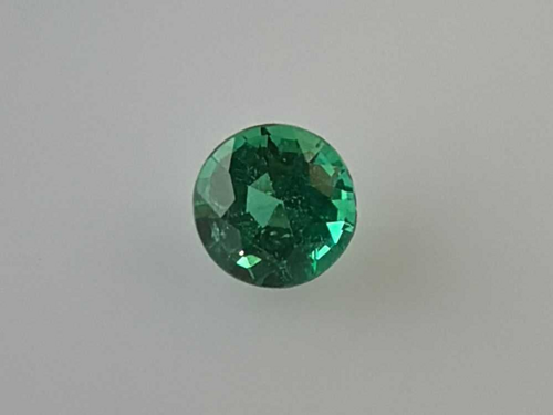 0.43 carat GREEN Round Smaragdas (1)
