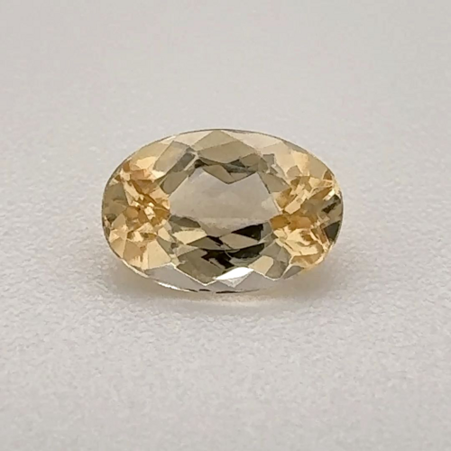 0.585 carat YELLOW Oval Topaz (1)