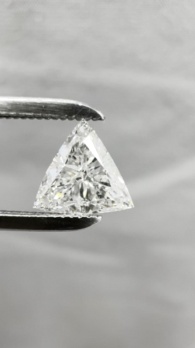 0.51 carat G-SI1 Natūralus Triangular Deimantas (1)