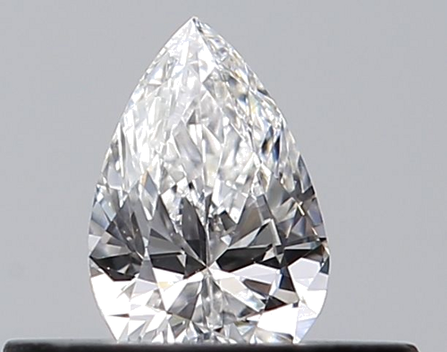 0.23 carat E-VVS2 Natūralus Pear Deimantas (1)