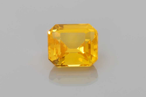 3.01 carat YELLOW Asscher Safyras (1)