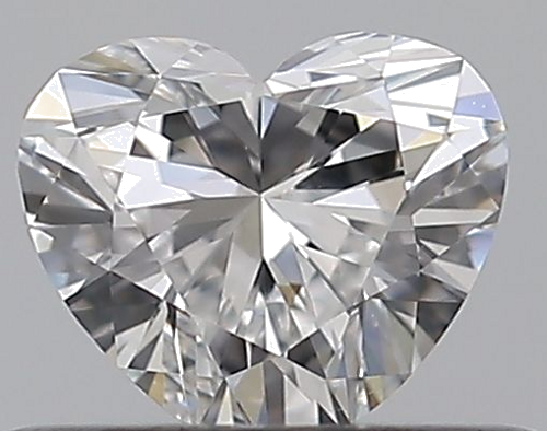 0.35 carat E-VS2 Natūralus Heart Deimantas (1)