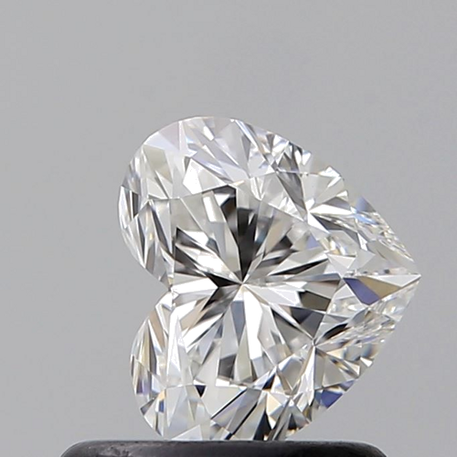 0.7 carat D-VVS2 Natūralus Heart Deimantas (1)