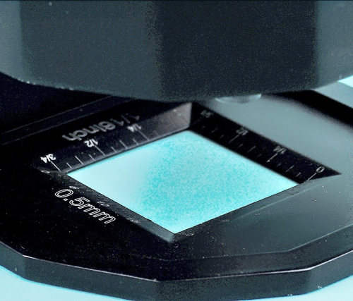 Magnifying Glass with Lighting and 30× Perforation (12)