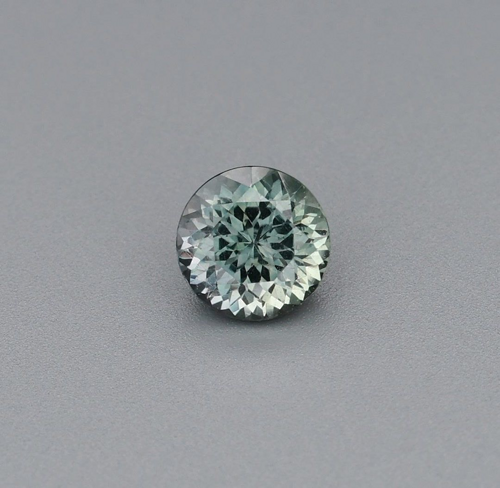 0.68 carat GREEN Round Safyras (1)