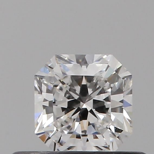 0.32 carat E-VS2 Natūralus Radiant Deimantas (1)