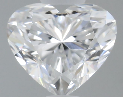 0.34 carat E-VVS2 Natūralus Heart Deimantas (1)