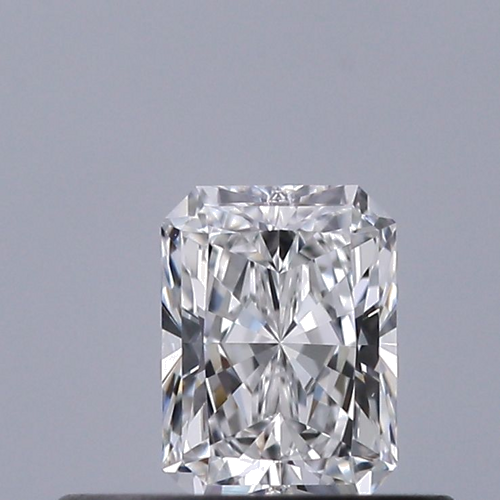 0.31 carat E-VVS1 Natūralus Radiant Deimantas (1)