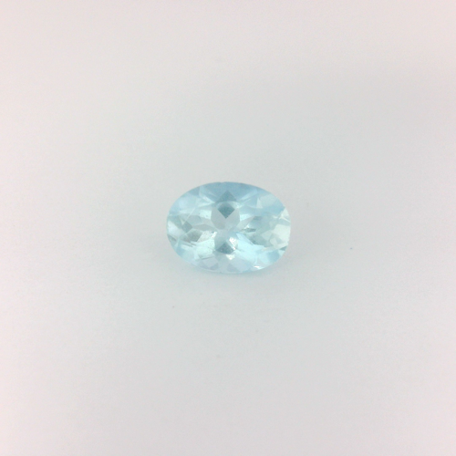 0.69 carat BLUE Oval Aquamarine (1)