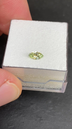 0.29 carat YELLOW Marquise Safyras (1)