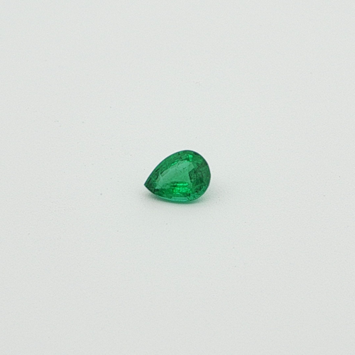 0.29 carat GREEN Pear Smaragdas (1)