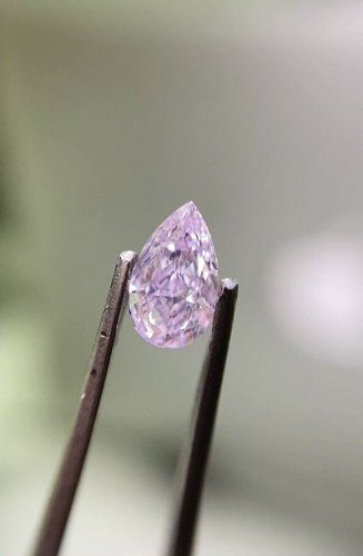 0.36 carat Fancy Light Purplish Pink-SI1 Natūralus Pear Deimantas (1)