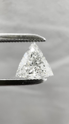 0.51 carat G-SI1 Natūralus Triangular Deimantas (1)