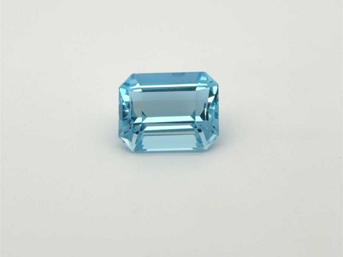 4.57 carat BLUE Emerald Aquamarine (1)