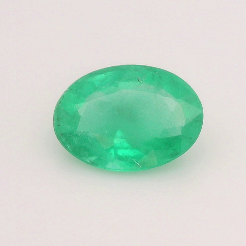 0.64 carat GREEN Oval Smaragdas (1)
