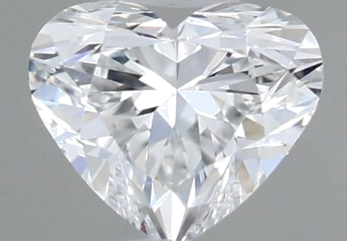 0.4 carat E-SI1 Natūralus Heart Deimantas (1)