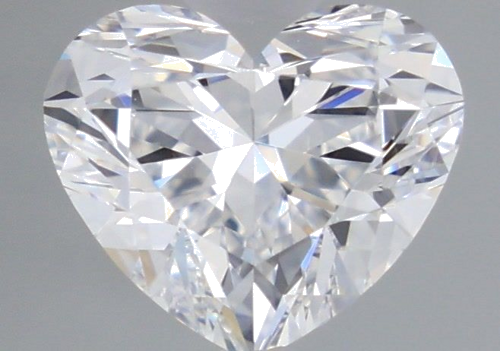 0.77 carat D-VVS2 Natūralus Heart Deimantas (1)