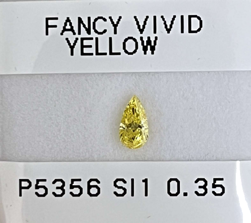 0.35 carat Fancy Vivid Yellow-SI1 Natūralus Pear Deimantas (1)
