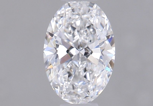0.38 carat E-VS1 Natūralus Oval Deimantas (1)