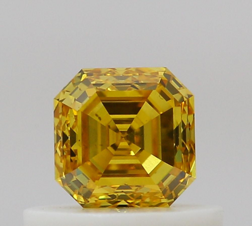 0.51 carat Fancy Vivid Orangey Yellow-VS2 Natūralus Asscher Deimantas (1)