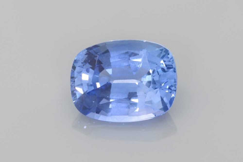 2.51 carat BLUE Cushion Safyras (1)
