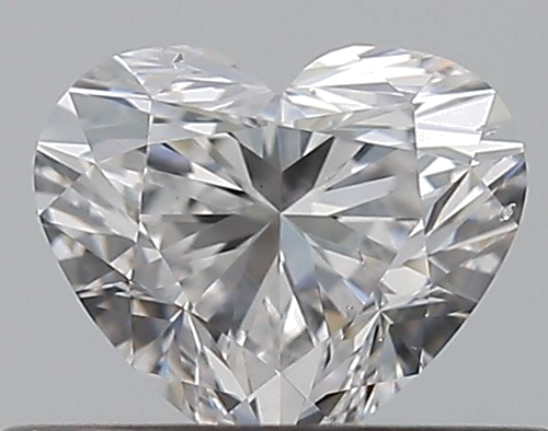 0.42 carat D-SI1 Natūralus Heart Deimantas (1)