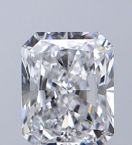 0.68 carat E-VVS2 Natūralus Radiant Deimantas (1)
