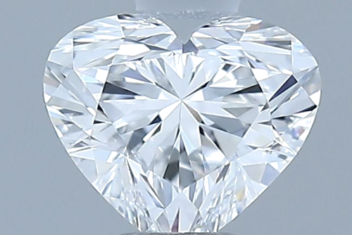 0.54 carat E-VVS1 Natūralus Heart Deimantas (1)
