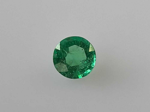 0.49 carat GREEN Round Smaragdas (1)