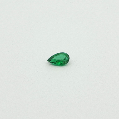 0.2 carat GREEN Pear Smaragdas (1)