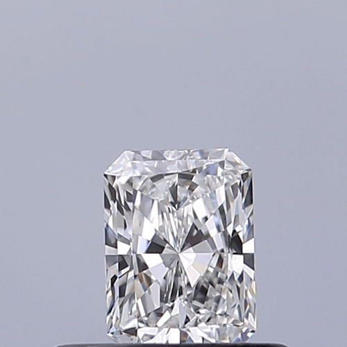 0.32 carat E-IF Natūralus Radiant Deimantas (1)