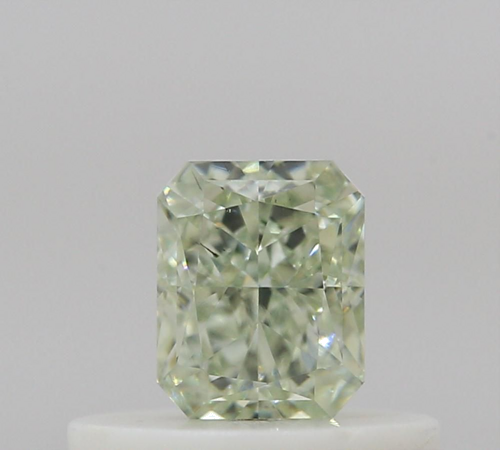 0.35 carat Fancy Light Yellowish Green-SI1 Natūralus Radiant Deimantas (1)