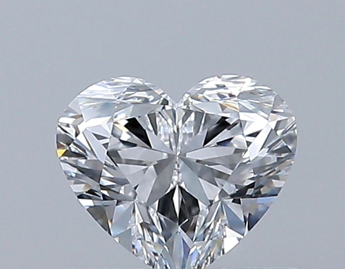0.54 carat D-VVS2 Natūralus Heart Deimantas (1)
