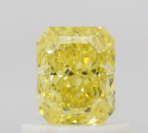 0.65 carat Fancy Intense Yellow-VS1 Natūralus Radiant Deimantas (1)