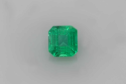 0.63 carat GREEN Asscher Smaragdas (1)