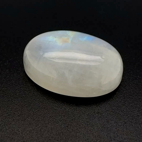 12.105 carat WHITE CABOCHON cut Oval Moonstone (1)
