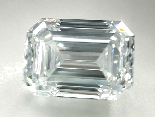 1.99 carat E-VS1 Natūralus Emerald Deimantas (1)