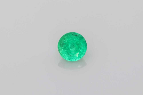 0.39 carat GREEN Round Smaragdas (1)