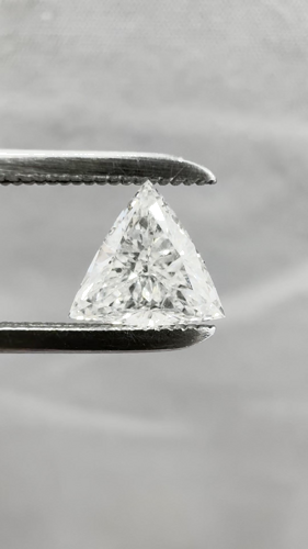 0.5 carat H-SI2 Natūralus Triangular Deimantas (1)