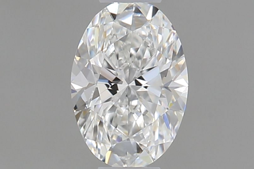 0.33 carat E-VS1 Natūralus Oval Deimantas (1)
