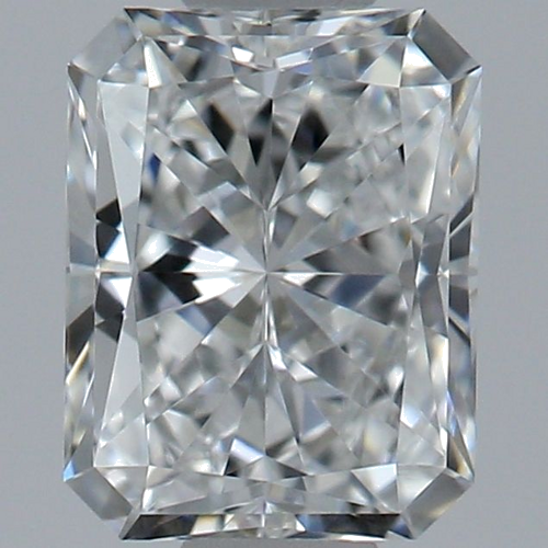 0.45 carat E-IF Natūralus Radiant Deimantas (1)