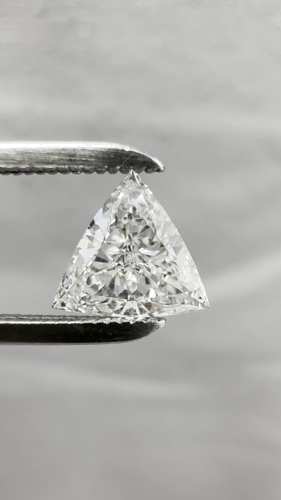 0.51 carat G-SI1 Natūralus Triangular Deimantas (1)