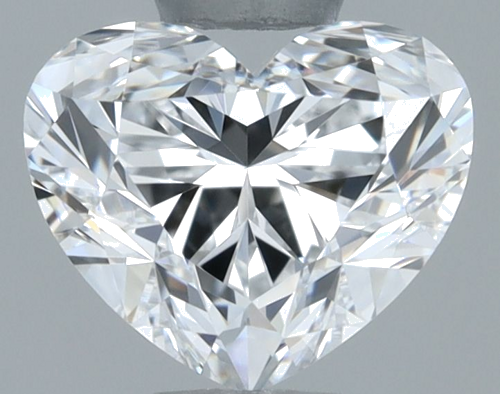 0.81 carat E-VVS2 Natūralus Heart Deimantas (1)