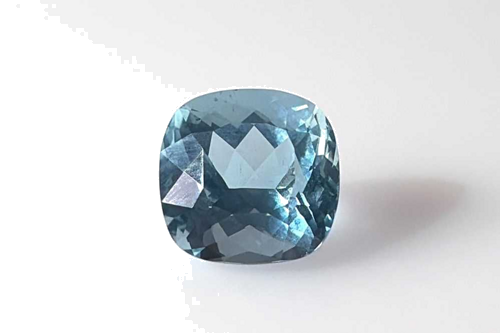 4.31 carat BLUE Cushion Aquamarine (1)