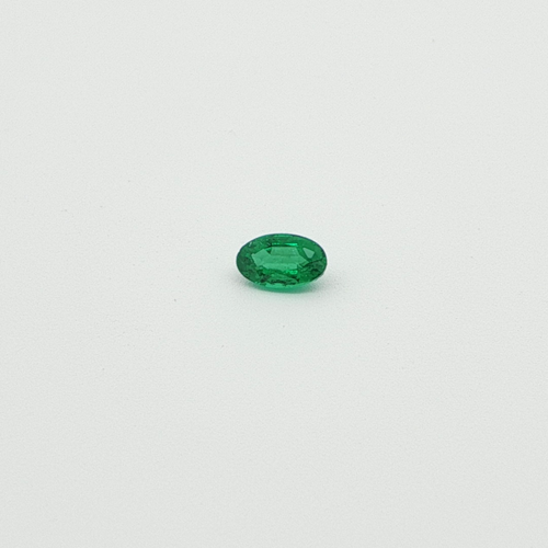 0.24 carat GREEN Oval Smaragdas (1)