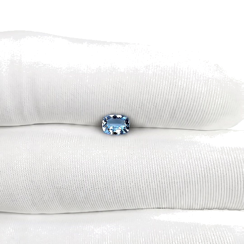 0.67 carat BLUE Cushion Aquamarine (1)
