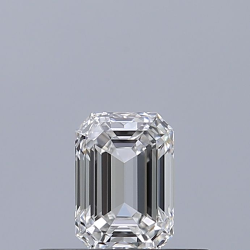0.33 carat E-VVS2 Natūralus Emerald Deimantas (1)