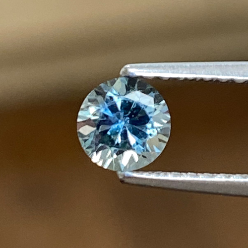 0.54 carat GREEN Round Safyras (1)